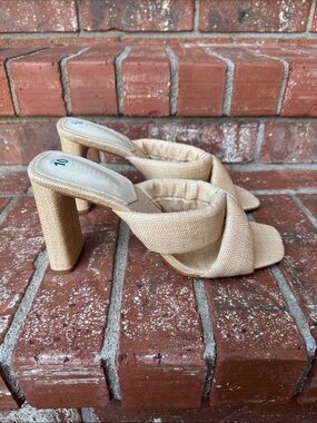 SCHUTZ Cream Woven Fabric Knot Strappy Block Heel Sandal Women's Size 10